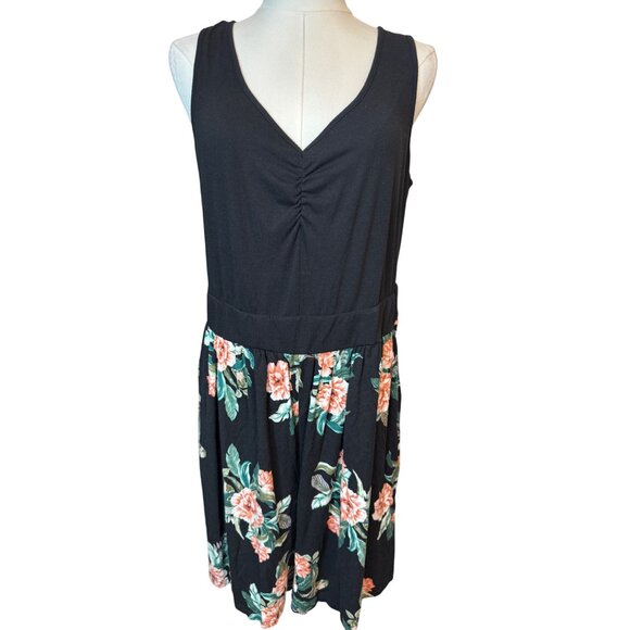2/$30 Torrid Size 1 Black & Floral Sleeveless Dress - Picture 5 of 16